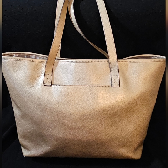 Michael Kors Gold Tote Bag - Picture 3 of 16
